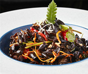 虫草花拌木耳 