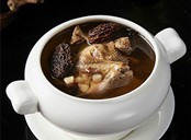 羊肚菌瑶柱炖老鸽  