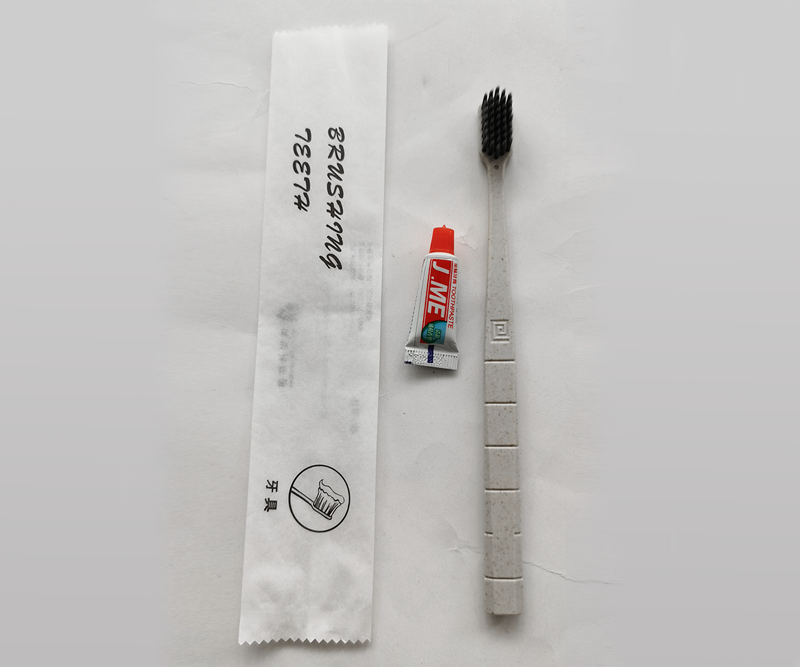 北欧风情环保纸袋牙具C款