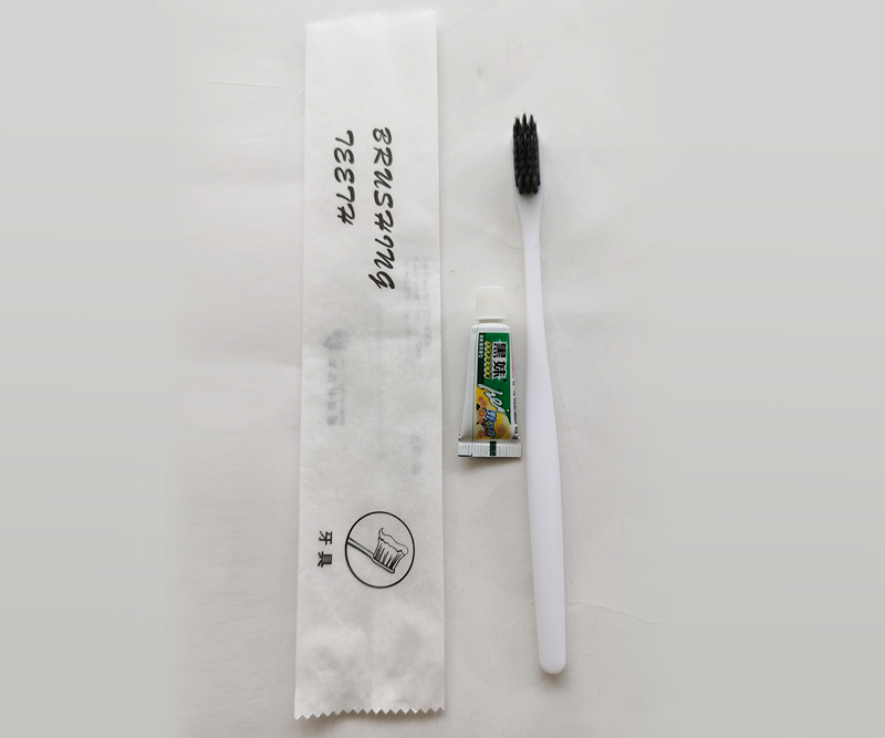 北欧风情环保纸袋牙具I款